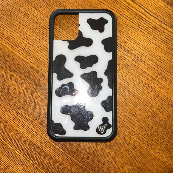 Wildflower cow print case iPhone 11 - Picture 1 of 3